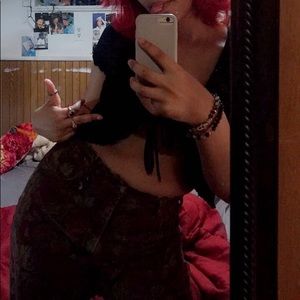 Meet your Posher, Avrie